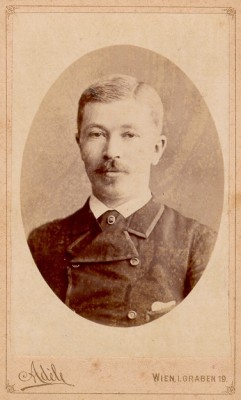 Christian Brandstrup fotograferet i Wien 1883