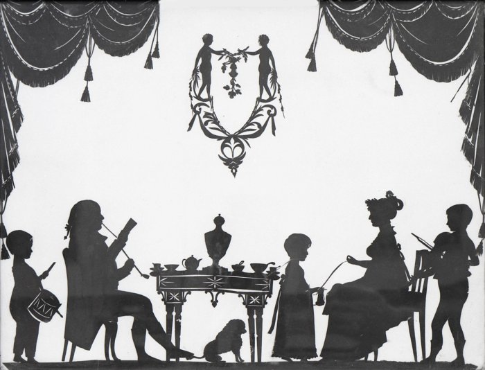Silhuet af Henrik Nicolaj Hoffmann med hustru og 3 børn