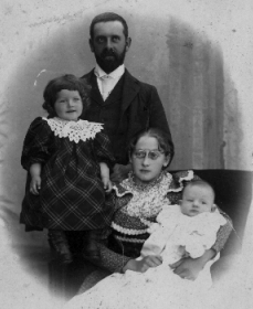 Billede af Kathrine Coldevin med familie